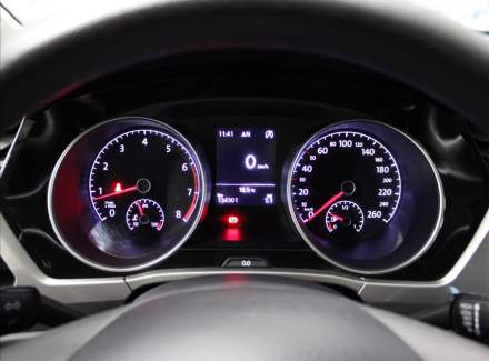 Volkswagen - Touran