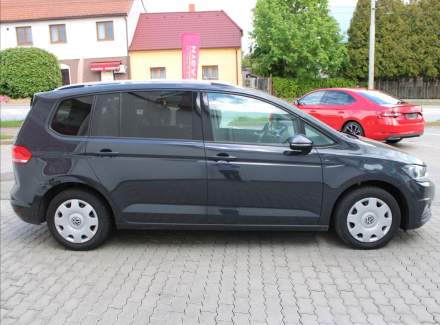 Volkswagen - Touran