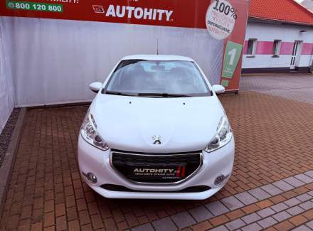 Peugeot - 208