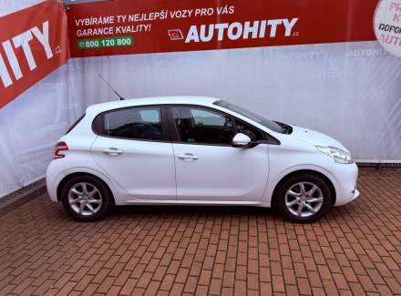 Peugeot - 208