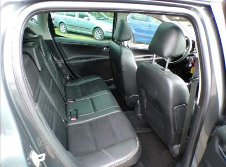 Peugeot - 207