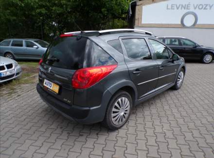 Peugeot - 207