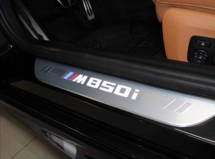 BMW - 8er
