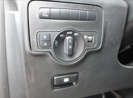 Mercedes-Benz - Vito