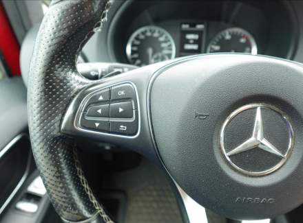 Mercedes-Benz - Vito