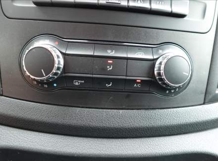 Mercedes-Benz - Vito