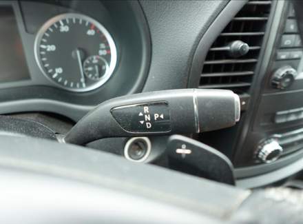 Mercedes-Benz - Vito