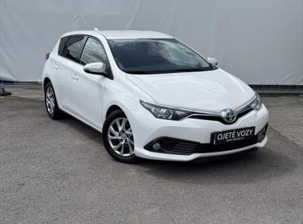 Toyota - Auris