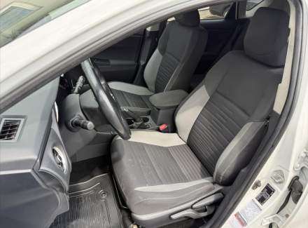 Toyota - Auris