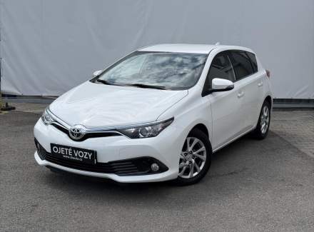 Toyota - Auris