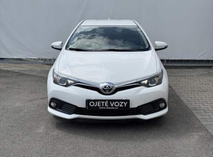 Toyota - Auris