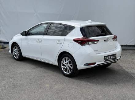Toyota - Auris