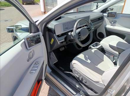 Hyundai - IONIQ