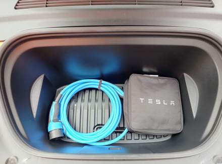 Tesla - Model Y