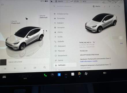 Tesla - Model Y