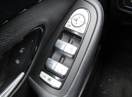 Mercedes-Benz - C-class