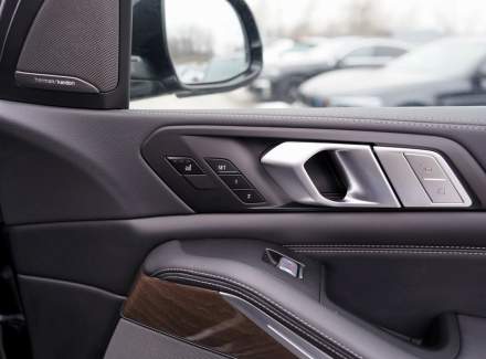 BMW - X7