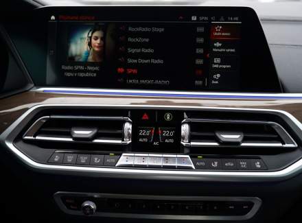BMW - X7