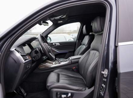 BMW - X7