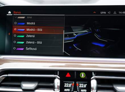BMW - X7