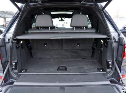 BMW - X7