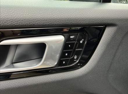 Porsche - Cayenne