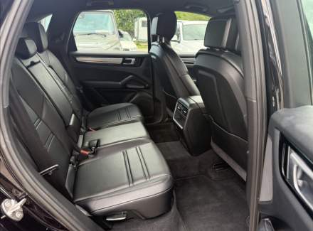 Porsche - Cayenne
