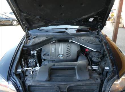 BMW - X6