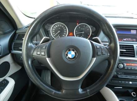 BMW - X6