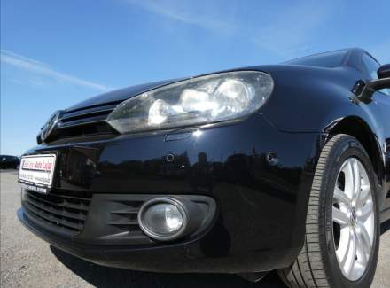 Volkswagen - Golf