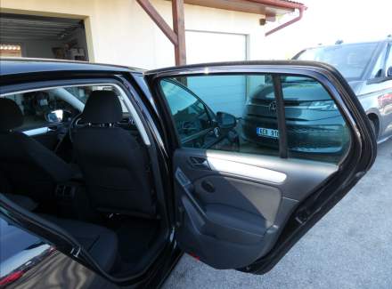 Volkswagen - Golf