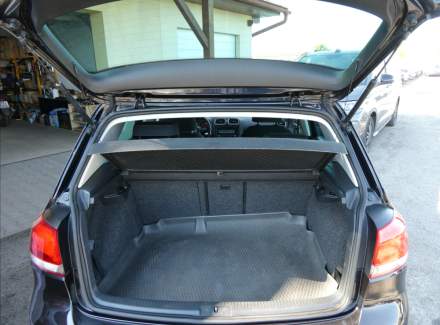 Volkswagen - Golf