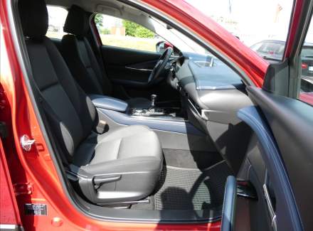 Mazda - CX-30