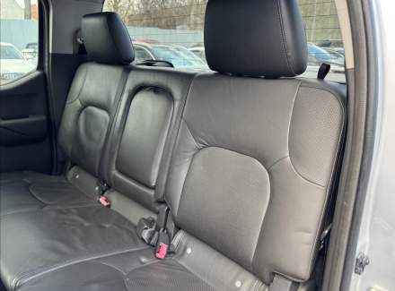Nissan - Navara