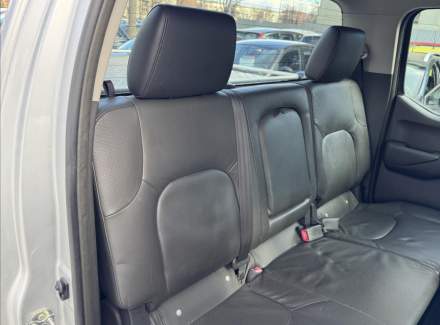 Nissan - Navara