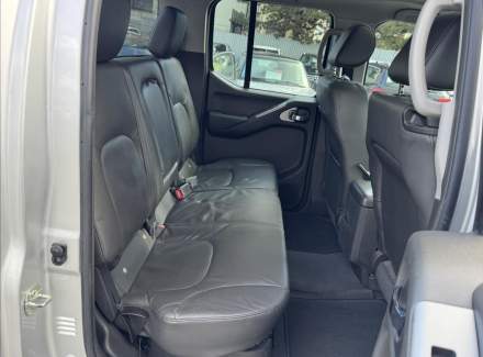 Nissan - Navara