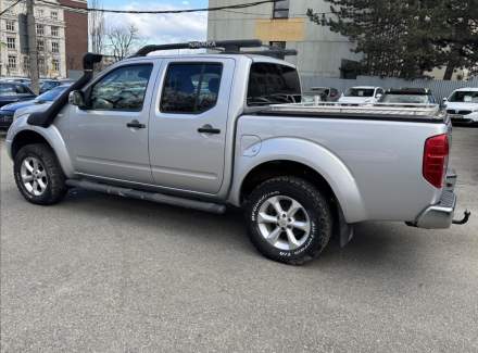 Nissan - Navara