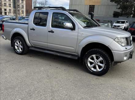 Nissan - Navara
