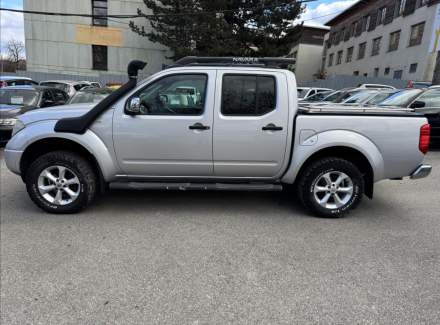 Nissan - Navara