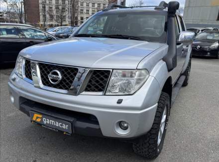 Nissan - Navara