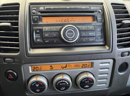Nissan - Navara