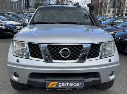 Nissan - Navara
