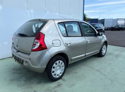 Dacia - Sandero
