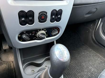 Dacia - Sandero