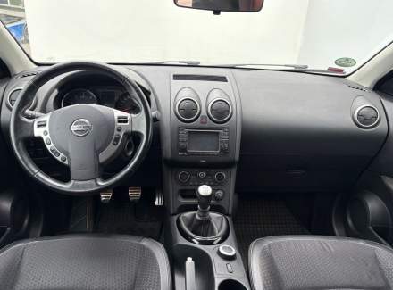 Nissan - Qashqai