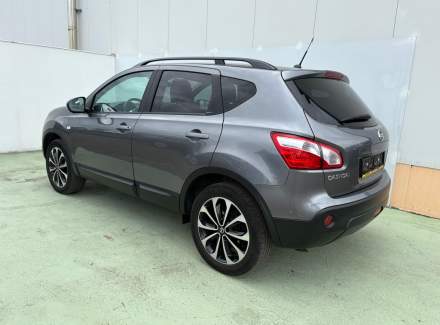 Nissan - Qashqai