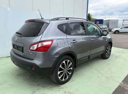 Nissan - Qashqai