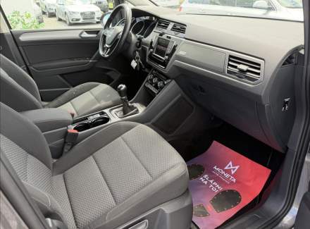 Volkswagen - Touran