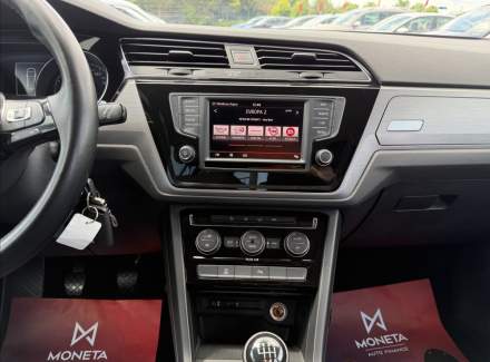 Volkswagen - Touran