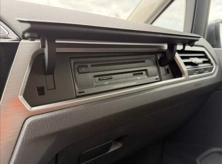 Volkswagen - Touran